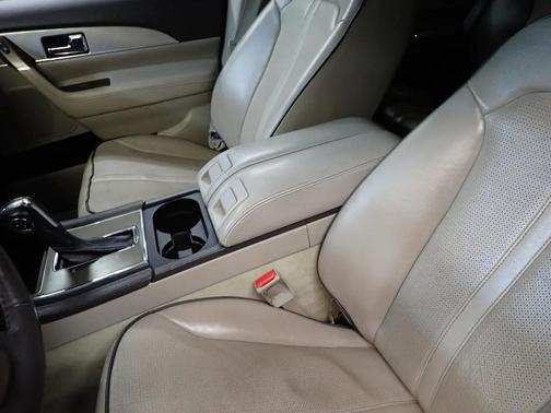 2011 Lincoln MKX Base