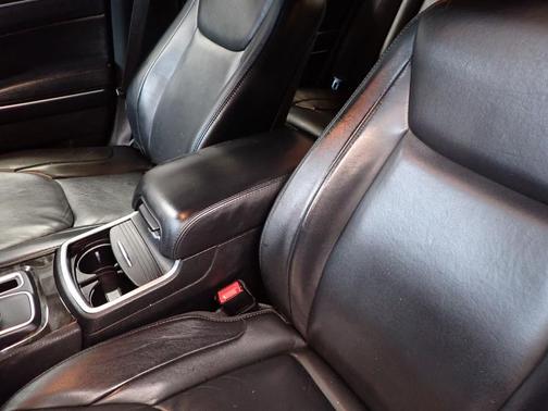 2015 Chrysler 300 Limited