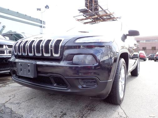 2016 Jeep Cherokee Sport