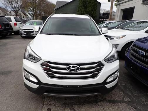 White 2015 Hyundai Santa Fe Sport 2.4L
