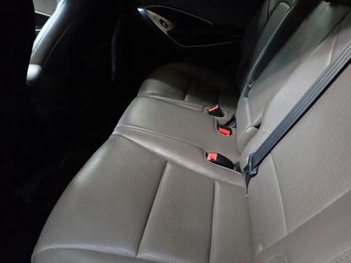 White 2015 Hyundai Santa Fe Sport 2.4L