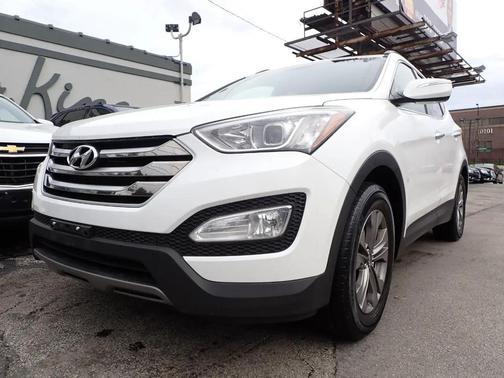 White 2015 Hyundai Santa Fe Sport 2.4L