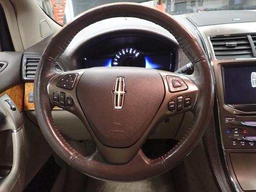 2013 Lincoln MKX Base