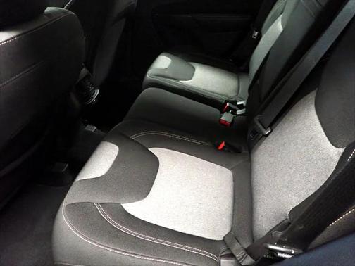 2014 Jeep Cherokee Sport