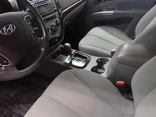 2012 Hyundai SANTA FE GLS