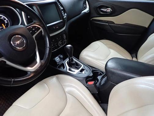 GREY 2017 Jeep Cherokee Latitude