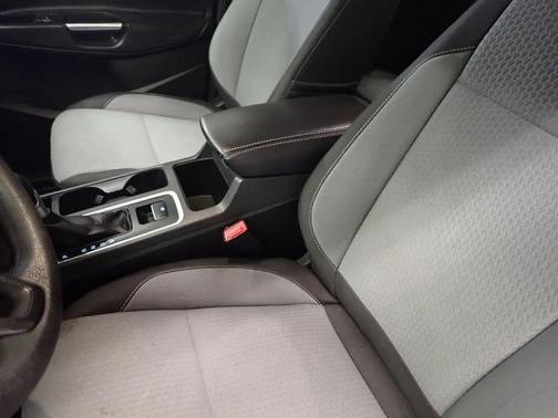 Blue 2017 Ford Escape SE