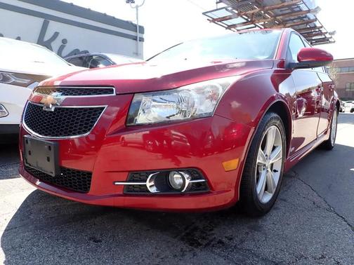 Burgundy 2014 Chevrolet Cruze 2LT