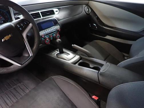 White 2014 Chevrolet Camaro 2LS