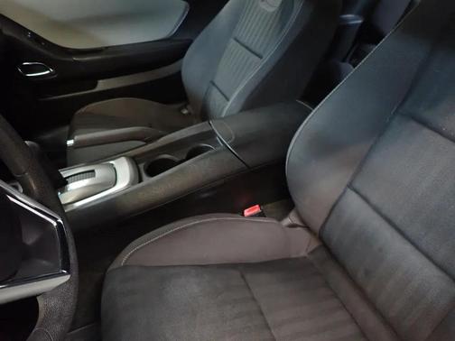 White 2014 Chevrolet Camaro 2LS