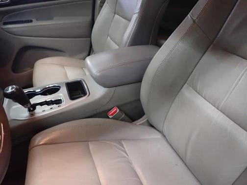 Black 2013 Jeep Grand Cherokee Laredo