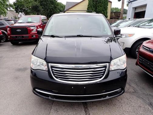 2013 Chrysler Town & Country Touring