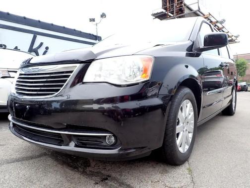 2013 Chrysler Town & Country Touring
