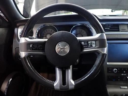 2011 Ford Mustang V6 Premium