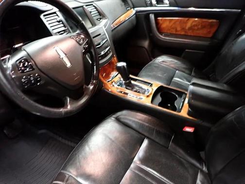 2014 Lincoln MKS Base