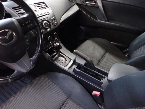 2013 Mazda Mazda3 i Touring