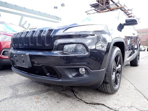 Black 2015 Jeep Cherokee Latitude
