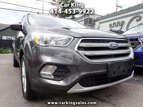 Gray 2017 Ford Escape SE