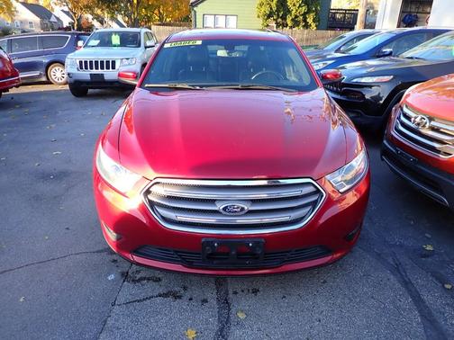 2013 Ford Taurus SEL