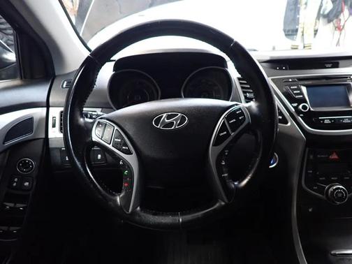 2016 Hyundai ELANTRA Limited