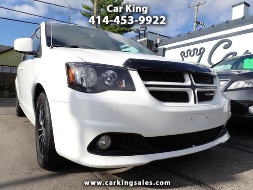 White 2018 Dodge Grand Caravan GT