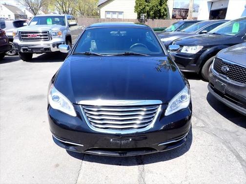 2012 Chrysler 200 Limited