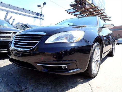 2012 Chrysler 200 Limited
