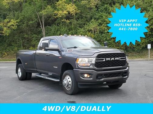 2022 RAM 3500 Big Horn Crew Cab 4x4 8 Box