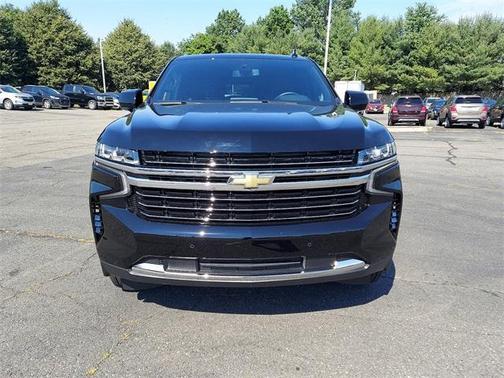 Photo 3 of 31 of 2022 Chevrolet Tahoe LT