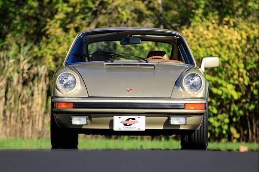 1976 Porsche 911 S Coupe Signature Edition