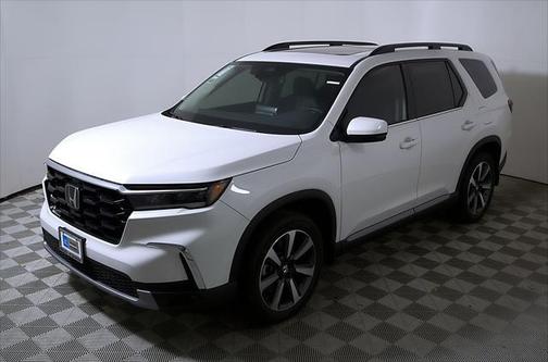 2023 Honda Pilot Touring 8-Passenger