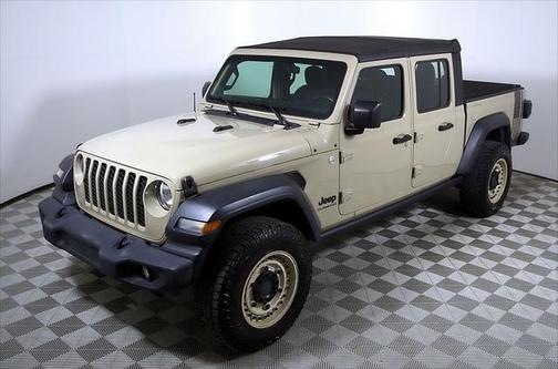 2020 Jeep Gladiator Sport