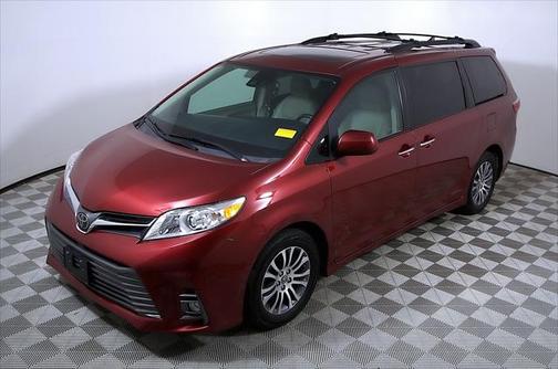 2018 Toyota Sienna XLE Premium