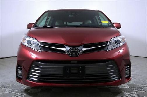 2018 Toyota Sienna XLE Premium
