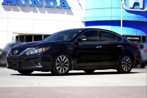Super Black 2016 Nissan Altima 2.5 SL