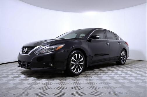 Super Black 2016 Nissan Altima 2.5 SL