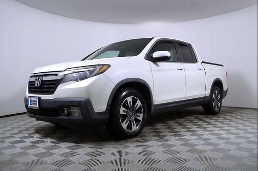 White Diamond Pearl 2017 Honda Ridgeline RTL