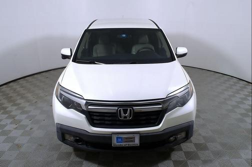 White Diamond Pearl 2017 Honda Ridgeline RTL