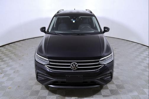 Deep Black 2024 Volkswagen Tiguan 2.0T S 4MOTION