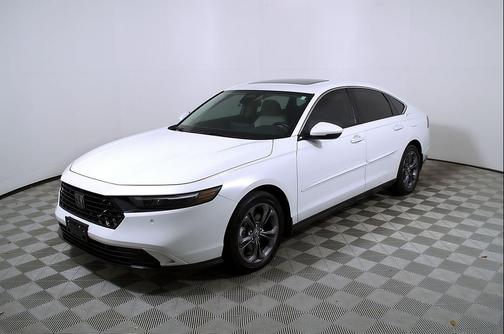 Platinum White Pearl 2023 Honda Accord Hybrid EX-L