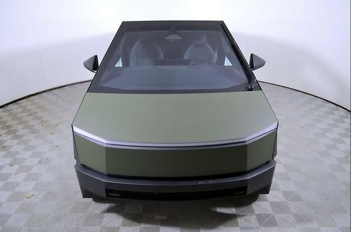 Stainless Steel 2024 Tesla Cybertruck Cyberbeast