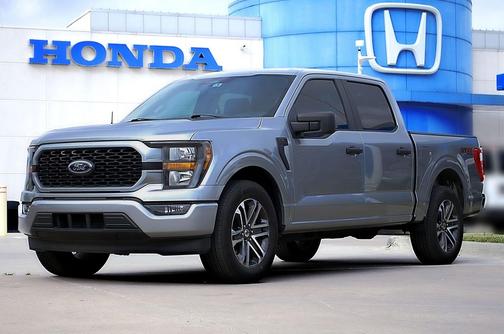 Iconic Silver Metallic 2023 Ford F-150 XL