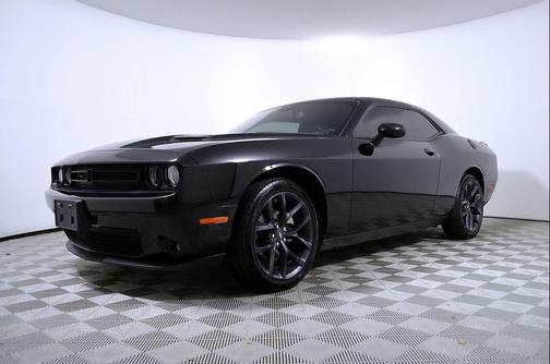 Pitch Black Clearcoat 2023 Dodge Challenger SXT