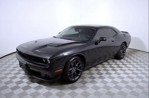 Pitch Black Clearcoat 2023 Dodge Challenger SXT