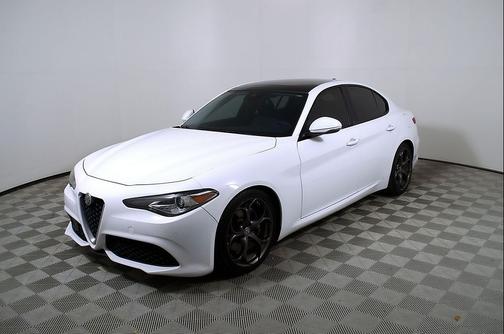 Alfa White 2017 Alfa Romeo Giulia Ti