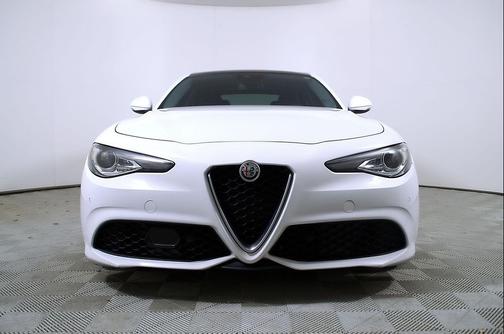 Alfa White 2017 Alfa Romeo Giulia Ti