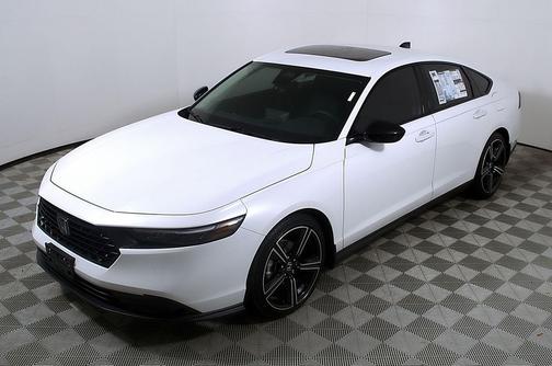 Platinum 2026 Honda Accord SE