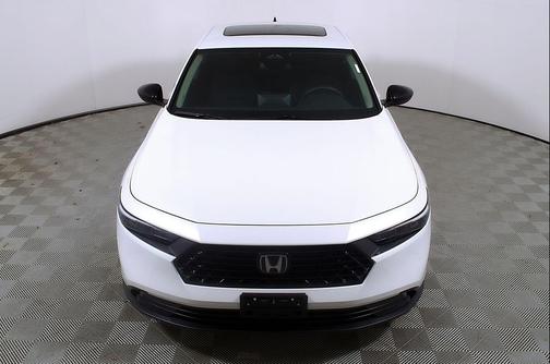 Platinum 2026 Honda Accord SE
