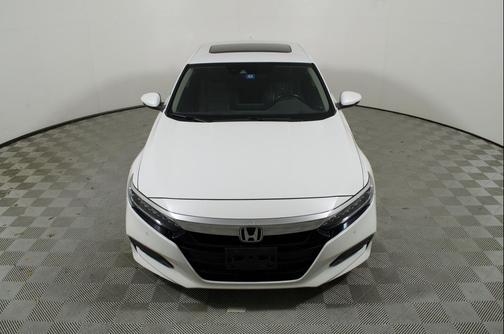 Platinum White Pearl 2018 Honda Accord Touring 2.0T