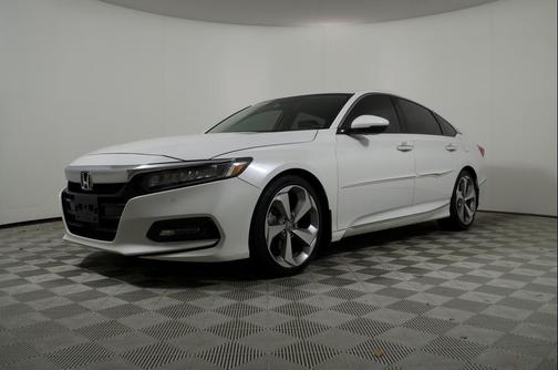 Platinum White Pearl 2018 Honda Accord Touring 2.0T
